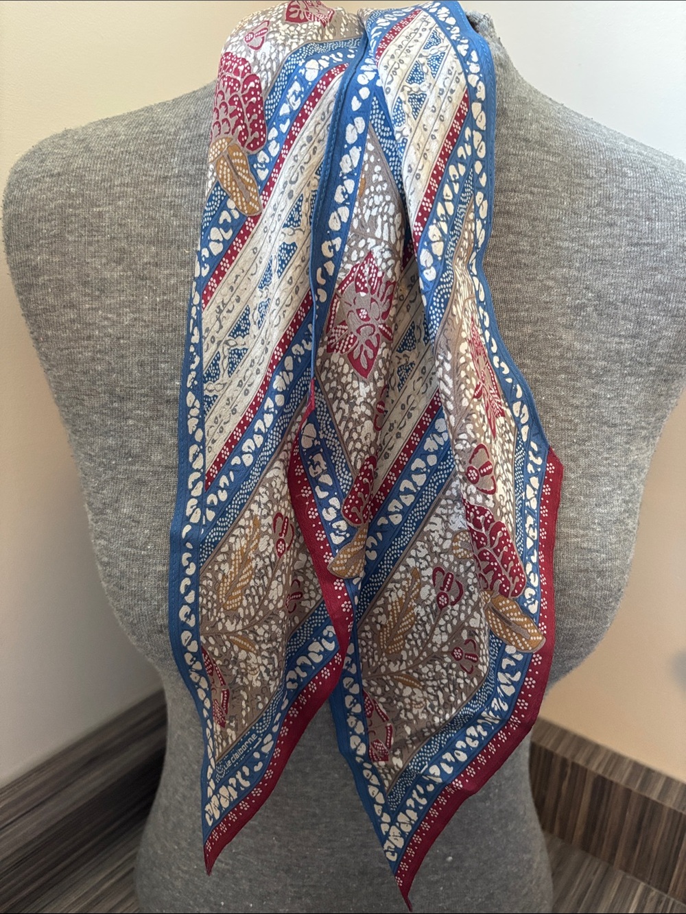 Liz Claiborne Silk Scarf in Blue, Red & Tan